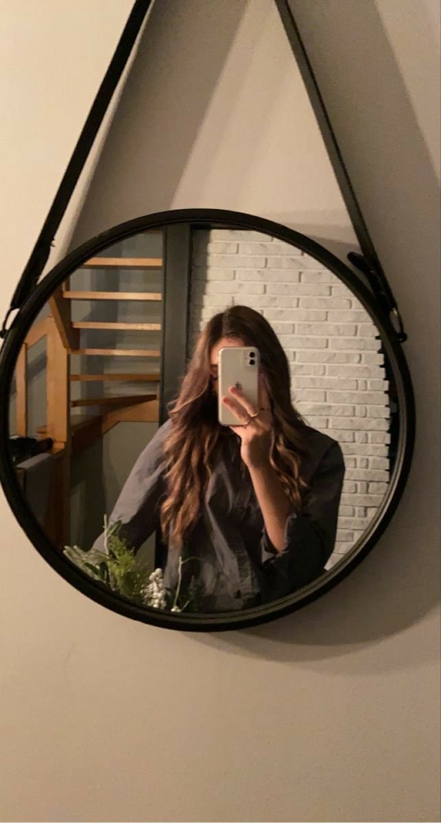 Mirror Selfie Girl