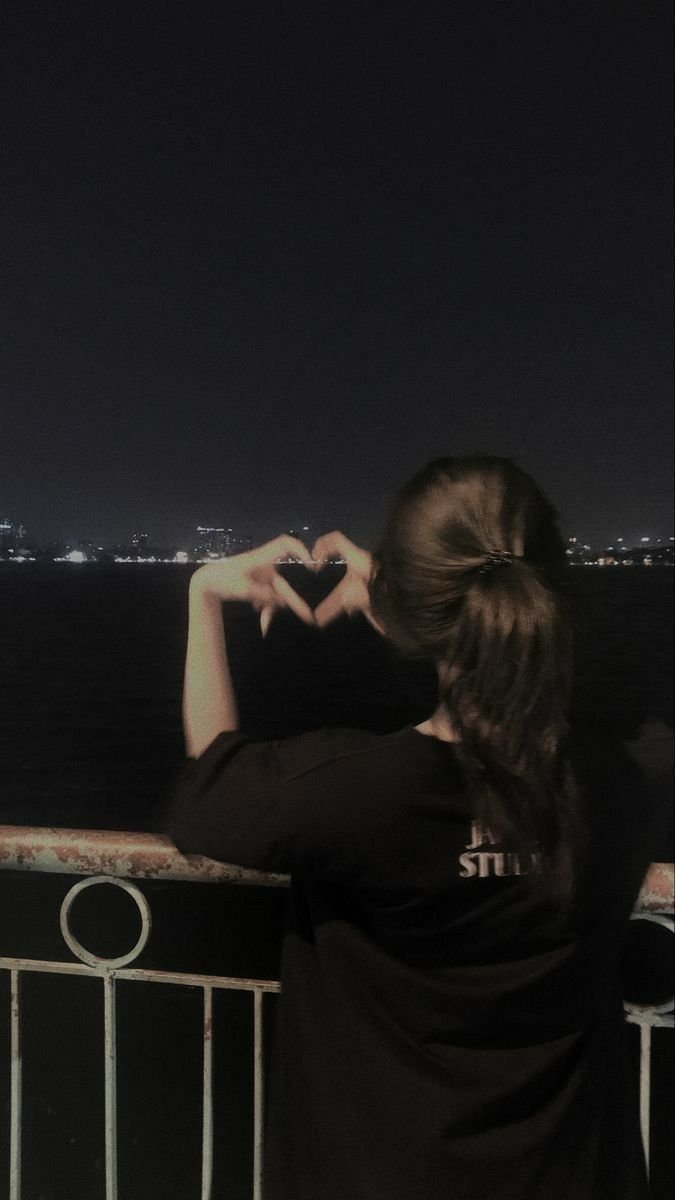 Hidden Face Girl Pic For Instagram Aesthetic