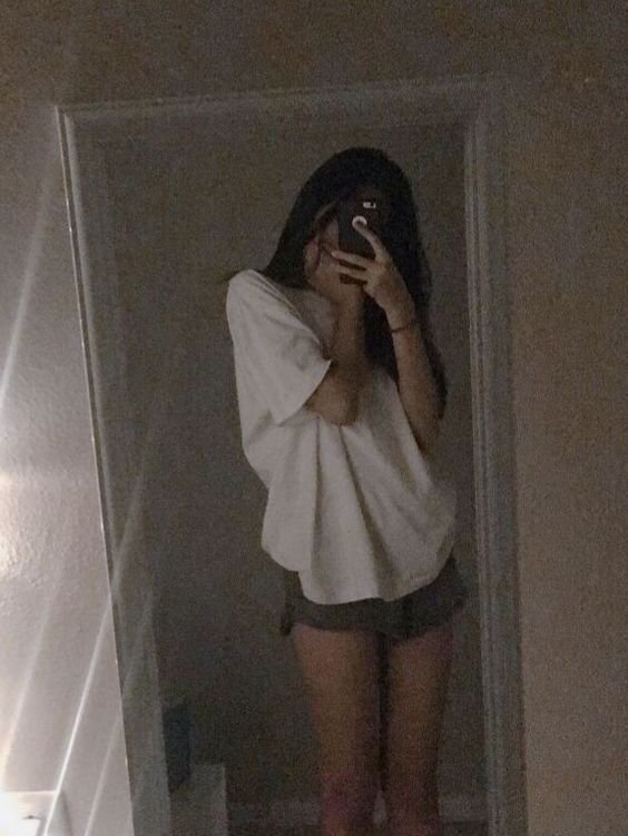 Mirror Selfie Girl