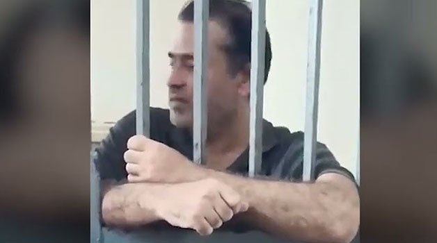 صحافی عمران ریاض کو دہشتگردی کے مقدمے میں گرفتار کر لیا گیا