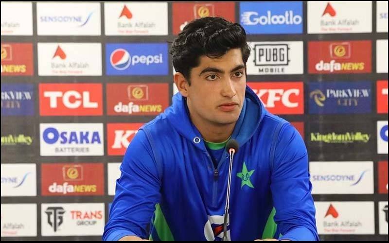 نسیم شاہ نے بابر اعظم کو آؤٹ کرکے اہم سنگ میل عبور کرلیا