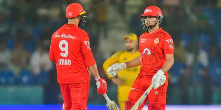 پشاور زلمی کو شکست دیکر اسلام آباد یونائیٹڈ پی ایس ایل کے فائنل میں پہنچ گئی