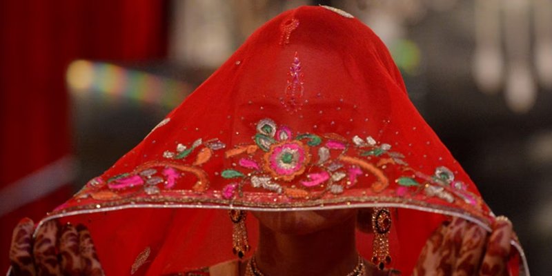 سرگودھا میں 14 سالہ دوشیزہ سے 70 سالہ بوڑھے کی شادی،پولیس کا چھاپہ