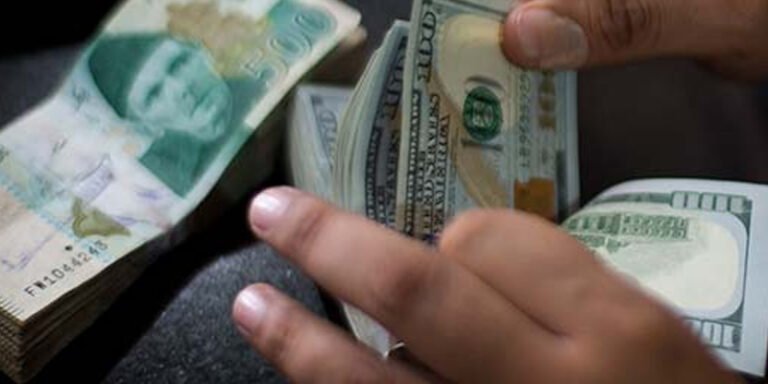 روپےکی قدر میں اضافہ، ڈالر سستا ہوگیا